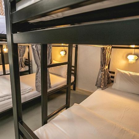 D House Hostel Bangkok Extérieur photo
