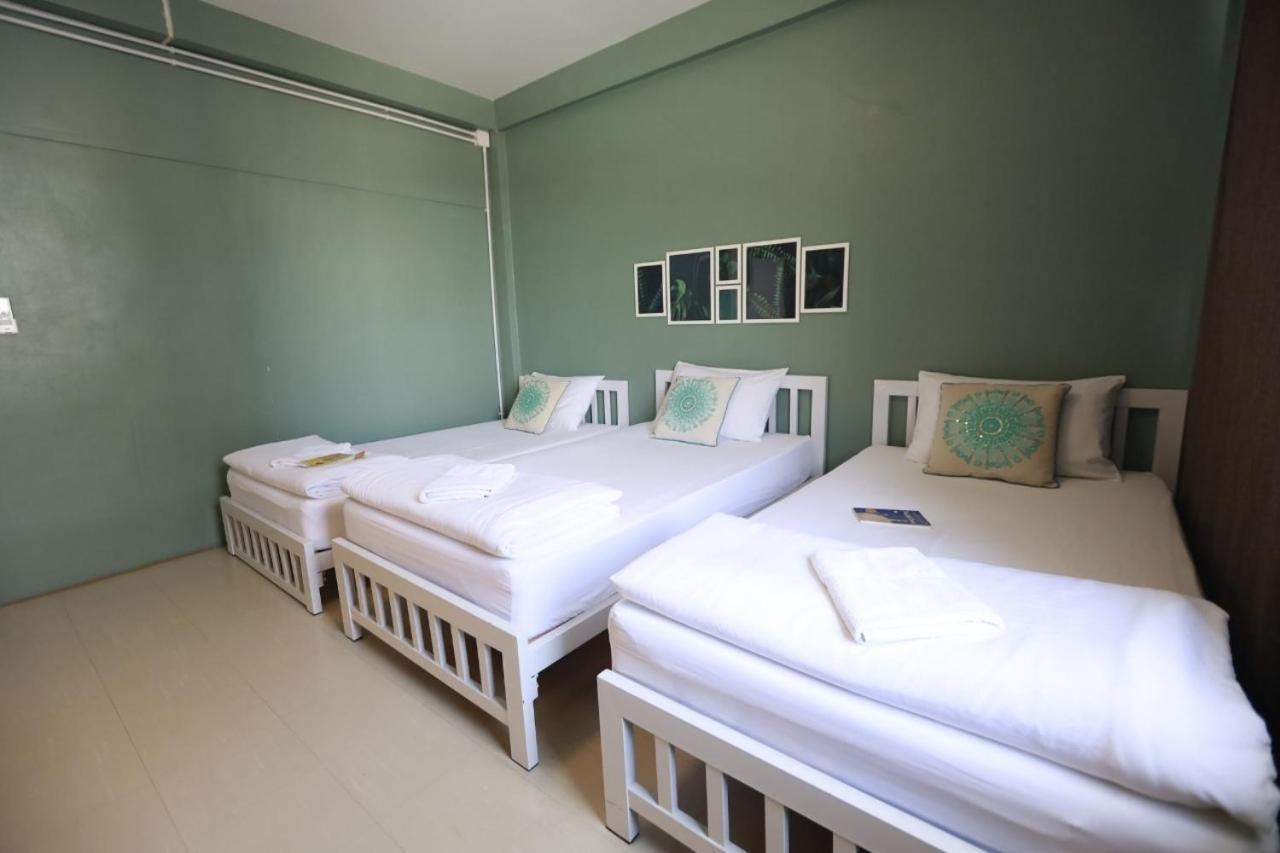 D House Hostel Bangkok Extérieur photo