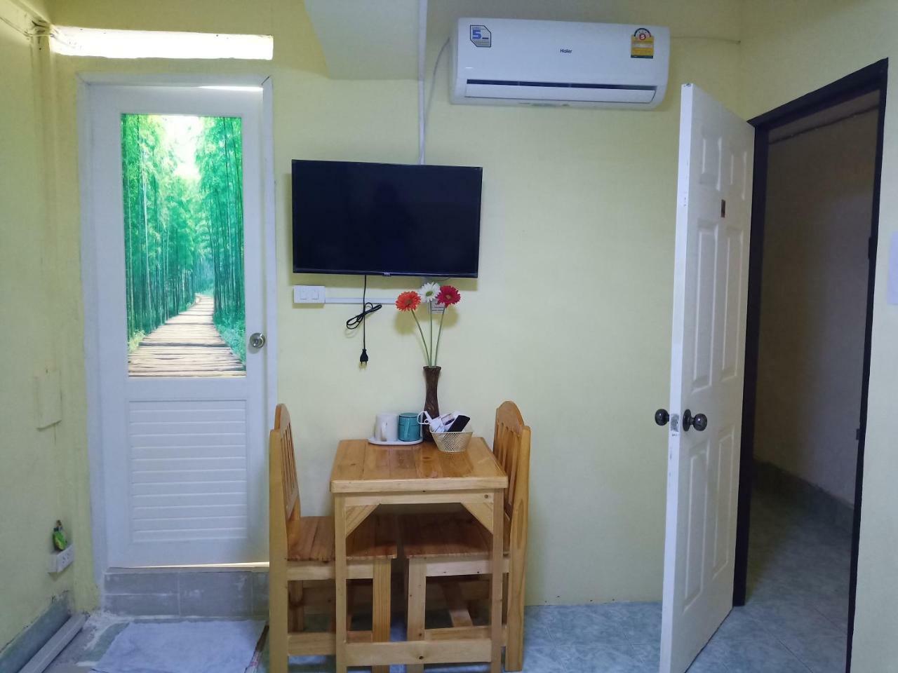 D House Hostel Bangkok Extérieur photo